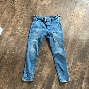 Deep pockets jeans